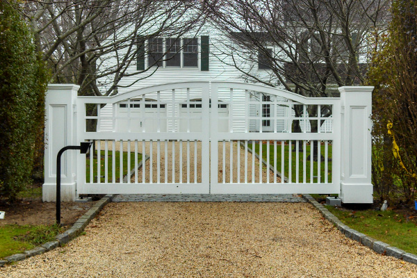 Automated Driveway Gates - East End Fence & Gate | East End Fence & Gate