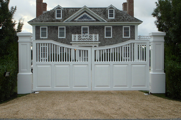 Automated Driveway Gates - East End Fence & Gate | East End Fence & Gate